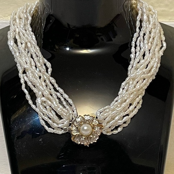 GENUINE fresh water pearl flower pendant necklace - Picture 2 of 12